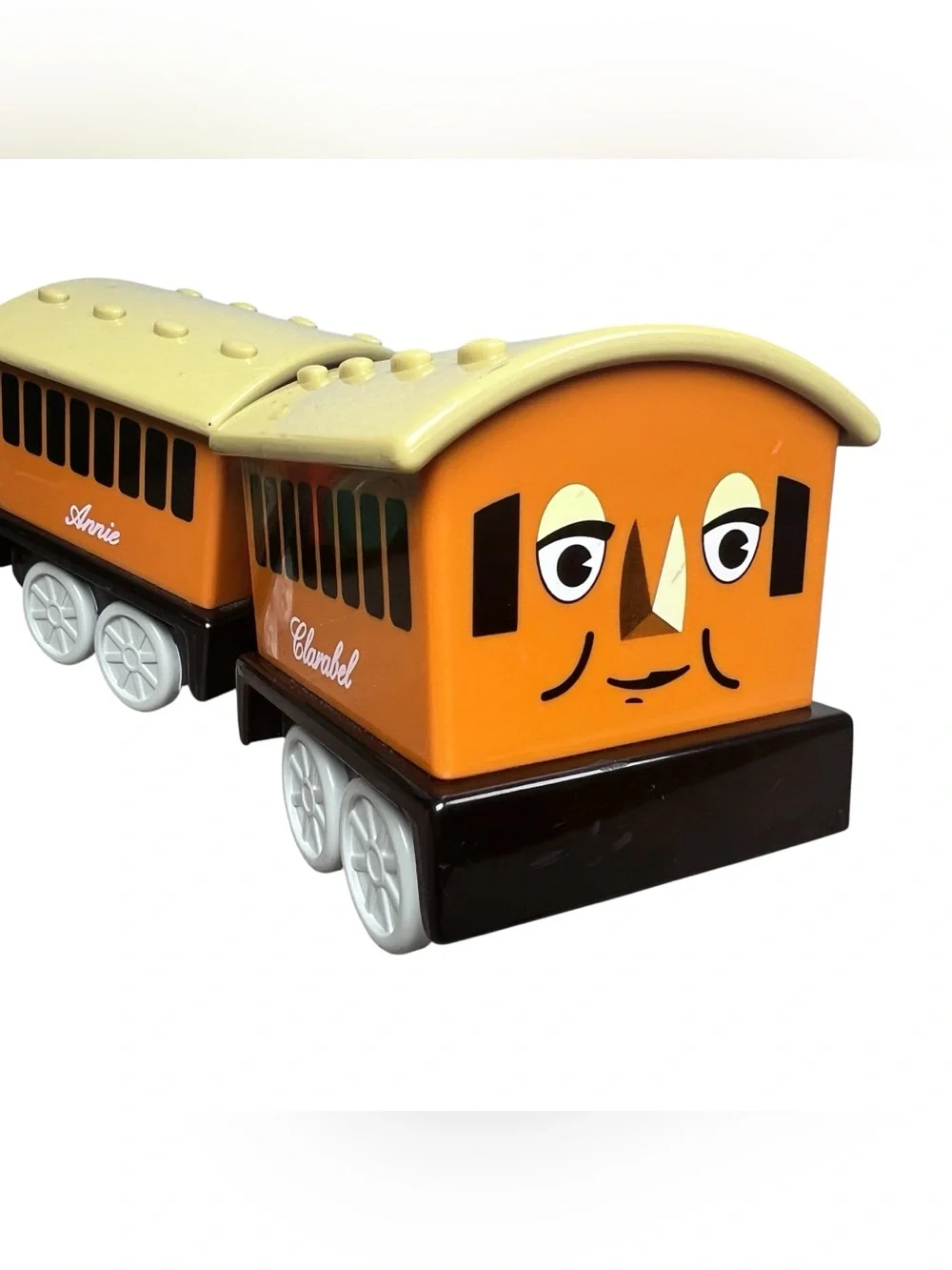 Vintage‎ 1998 TOMY Thomas & Friends Pull-Along Train Toy Set Annie Clarabel